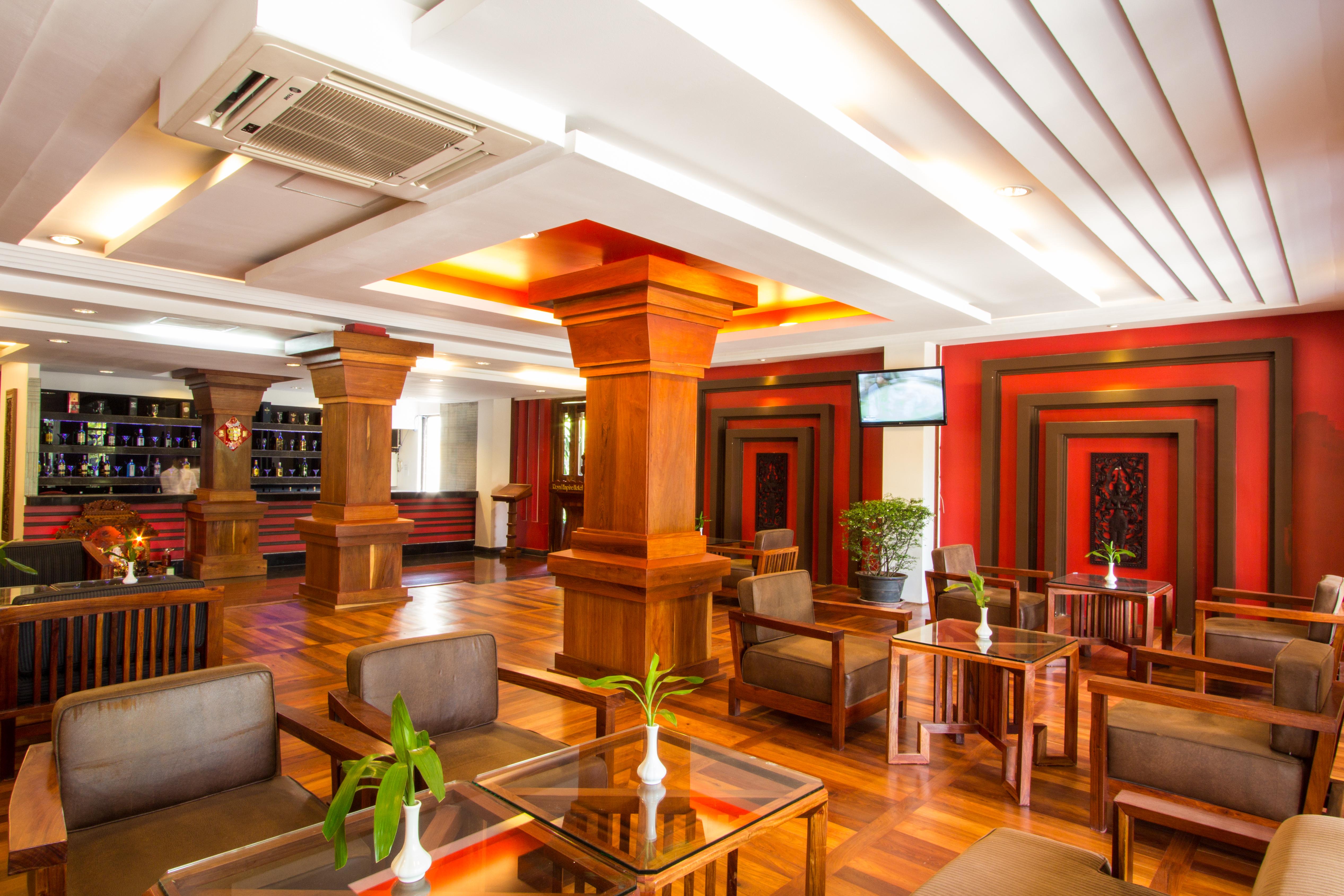 Royal Empire Premium Hotel Siem Reap Exterior photo