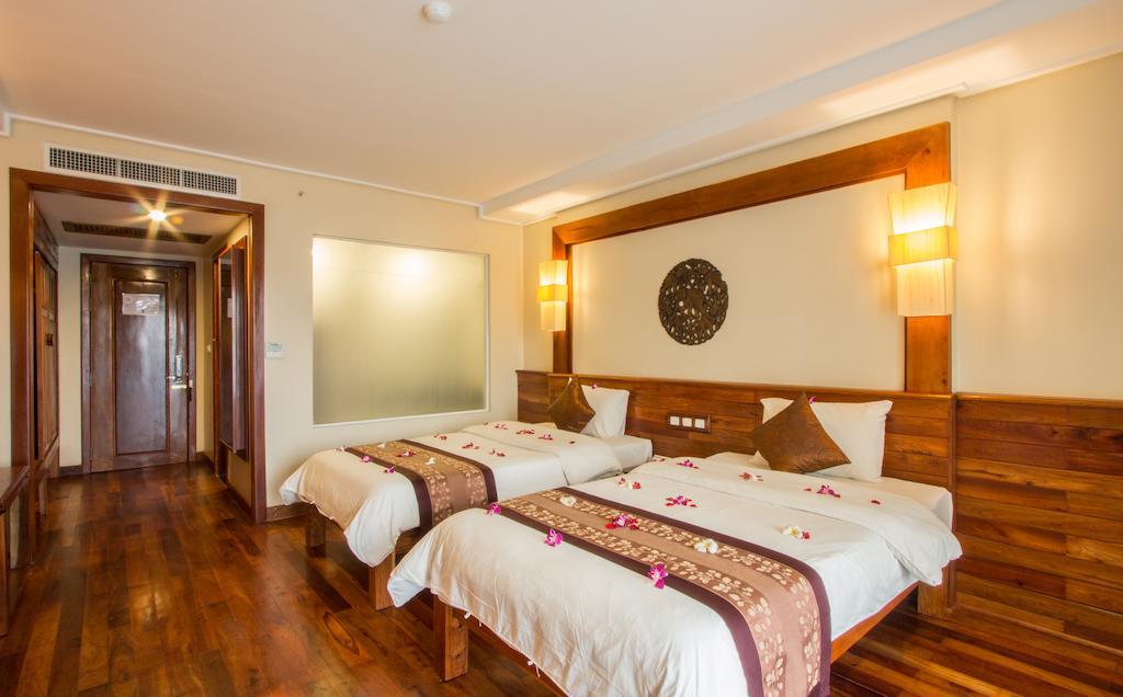 Royal Empire Premium Hotel Siem Reap Room photo